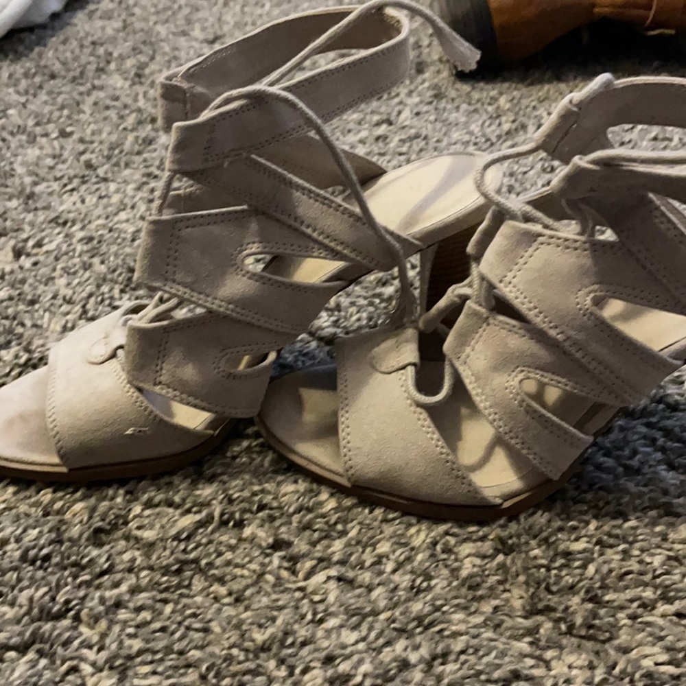 Cute heels!!